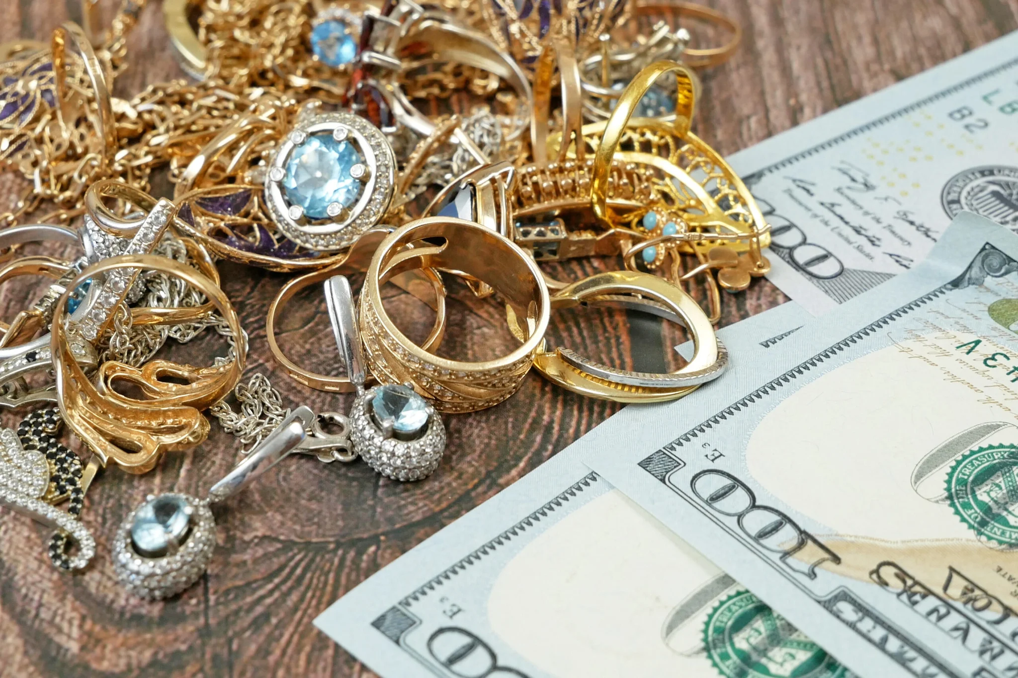 Where to Sell Scrap Gold in Tyler, TX: Dental Gold, Broken Chains, and Single Earrings
