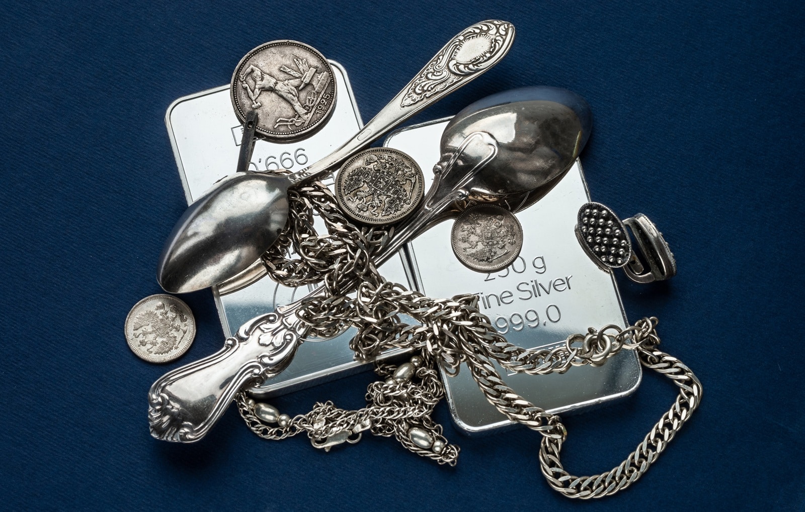 Where to Sell Silver in Tyler, TX: Coins, Bars, and Flatware Compared